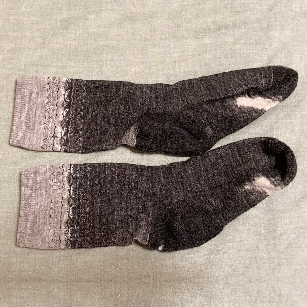 Womens Casual Smartwool Socks Charcoal/Gray Snowflake Pattern Medium Size 7-9.5